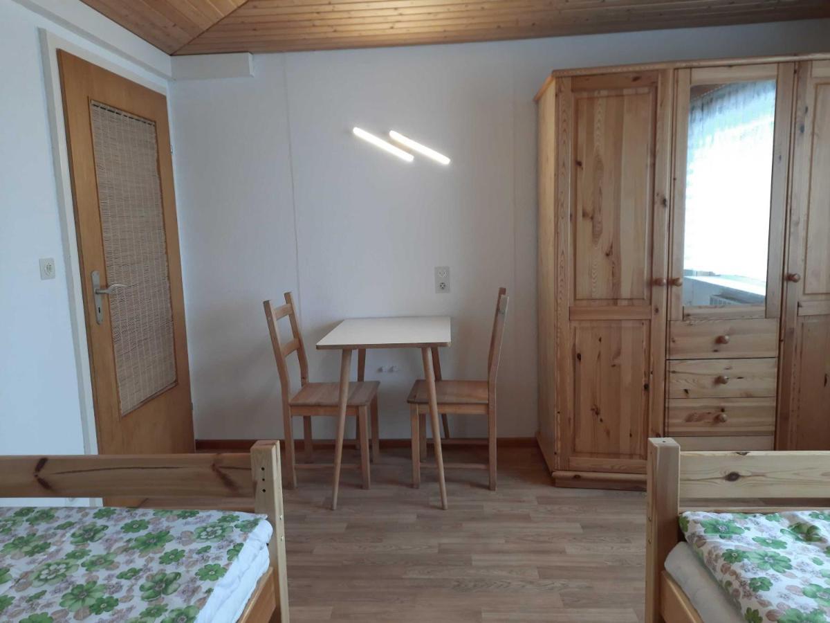 Haus Waldeck Apartment Furtwangen Ngoại thất bức ảnh